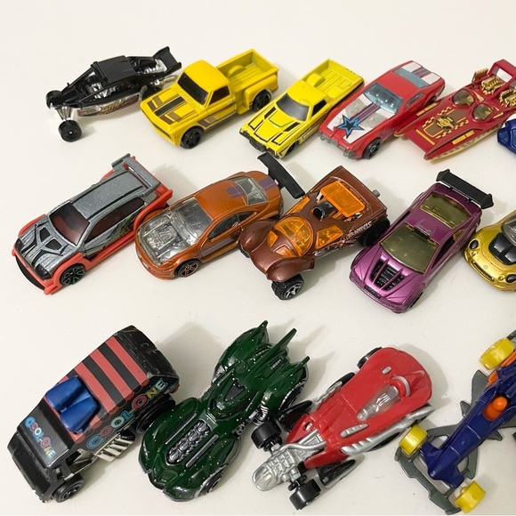 Lot of 23 Die-Cast Hot Wheels Toy Cars Diecast - Picture 5 of 16